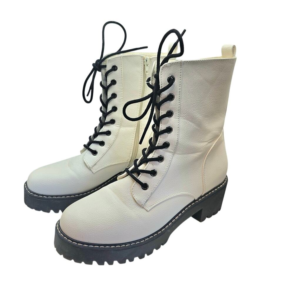 Unionbay White Rumble Combat Boots with Black Laces - Picture 2 of 8